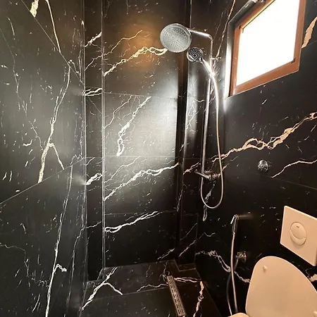 Bed & Breakfast Freya's Durrës