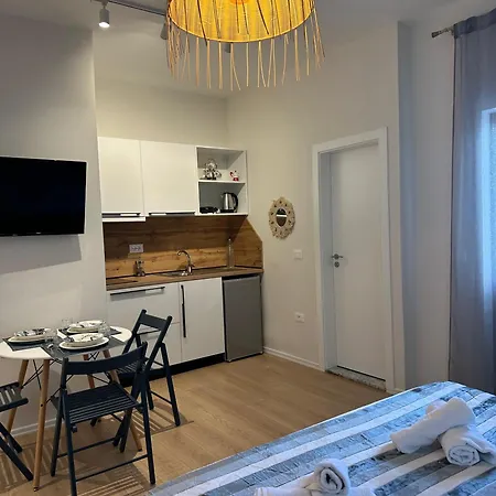 Freya's Bed & Breakfast 3*