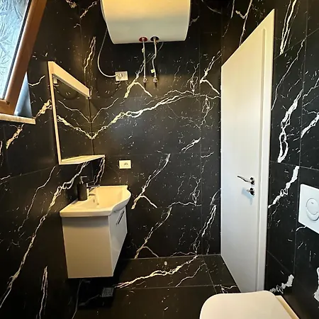 Freya's Bed & Breakfast